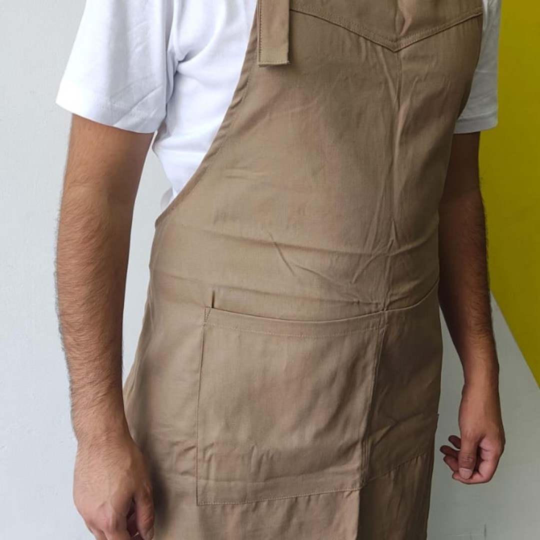 delantal-de-gabardina-con-bordados